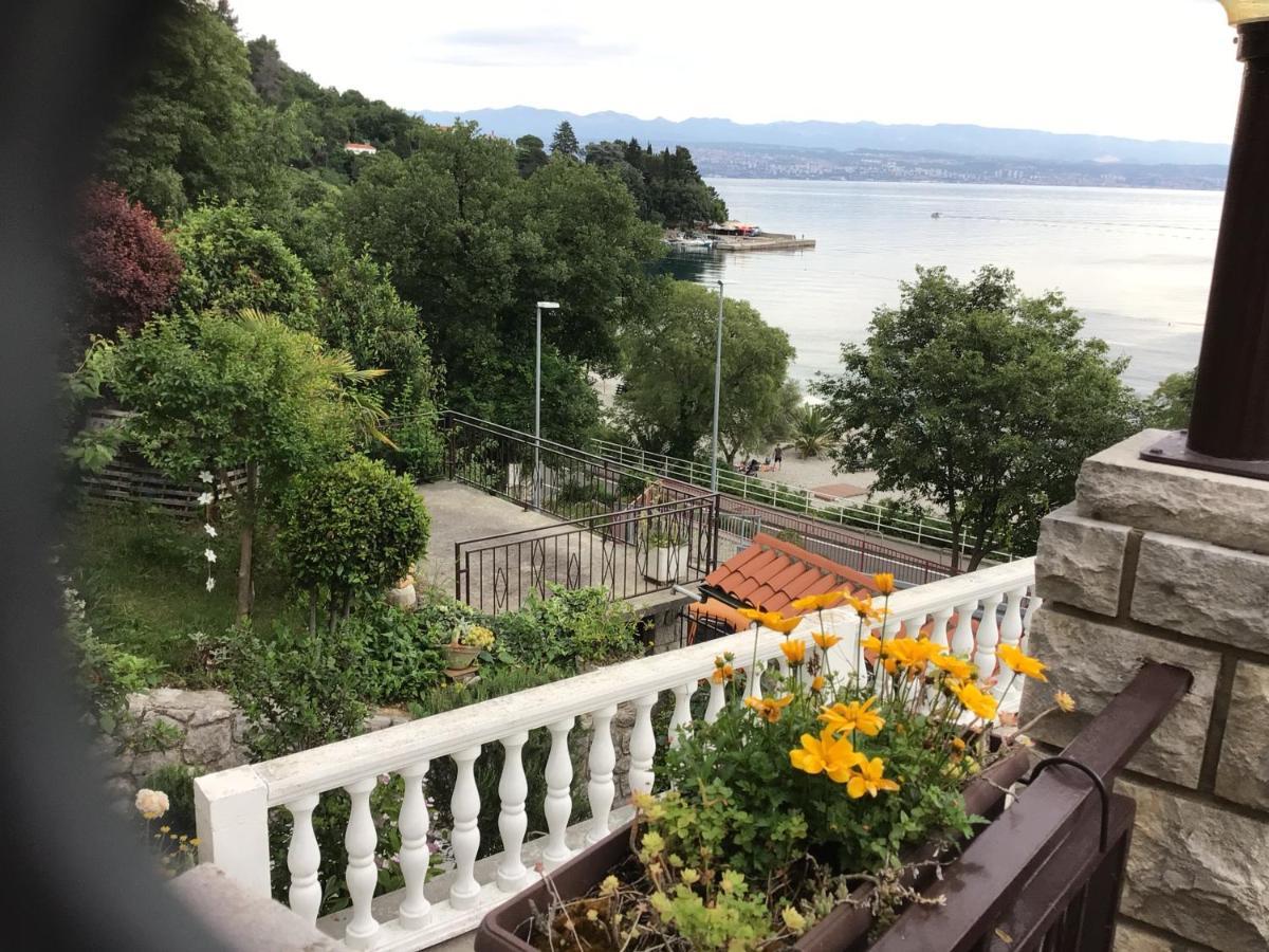 House Vali Bed & Breakfast Lovran Exterior photo